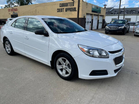2016 Chevrolet Malibu LS FWD photo