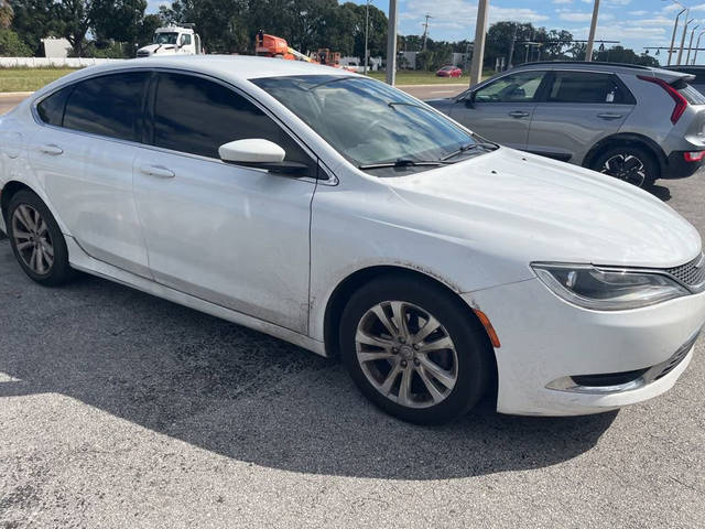 2015 Chrysler 200 Limited FWD photo