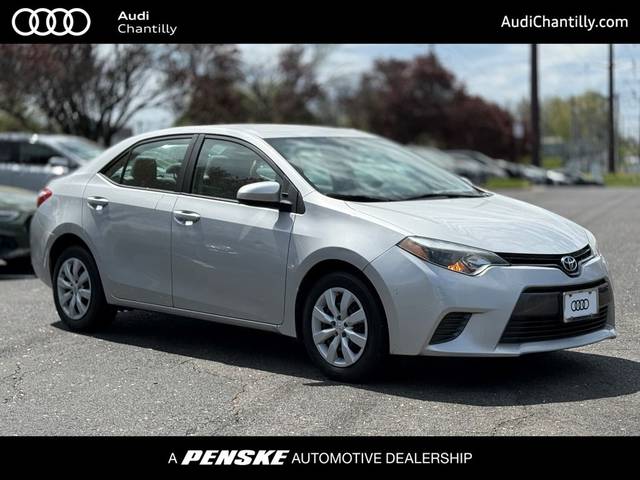 2015 Toyota Corolla LE FWD photo