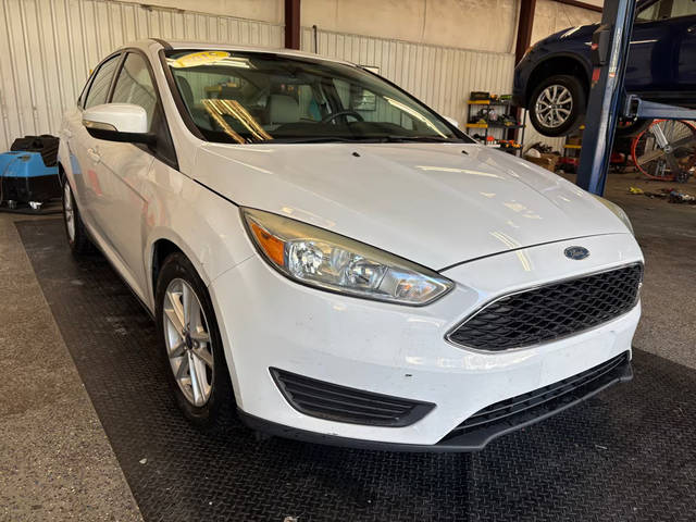 2015 Ford Focus SE FWD photo