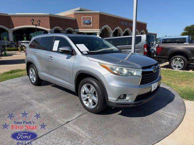 2015 Toyota Highlander Limited Platinum FWD photo