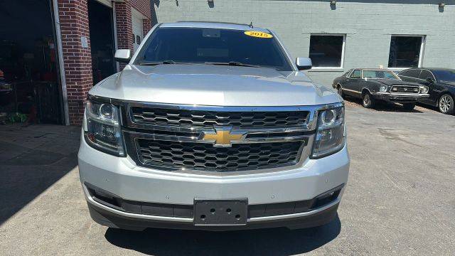 2015 Chevrolet Suburban LT 4WD photo