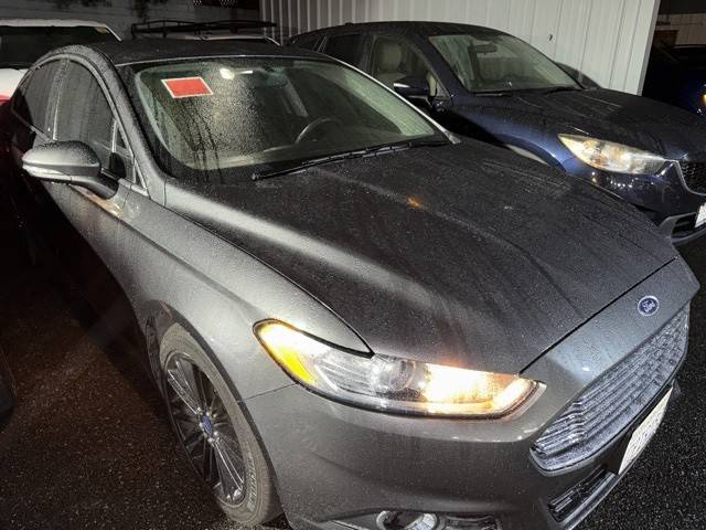 2016 Ford Fusion SE FWD photo