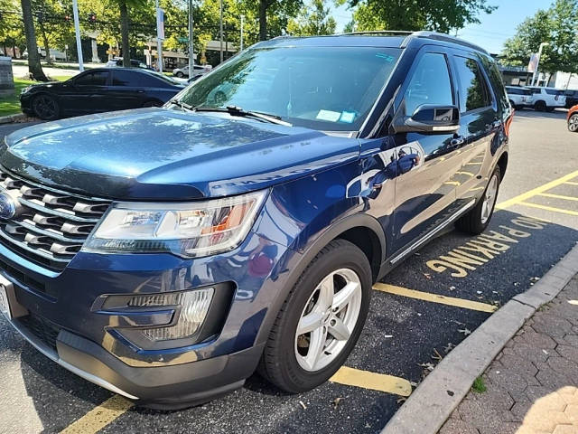 2016 Ford Explorer XLT 4WD photo