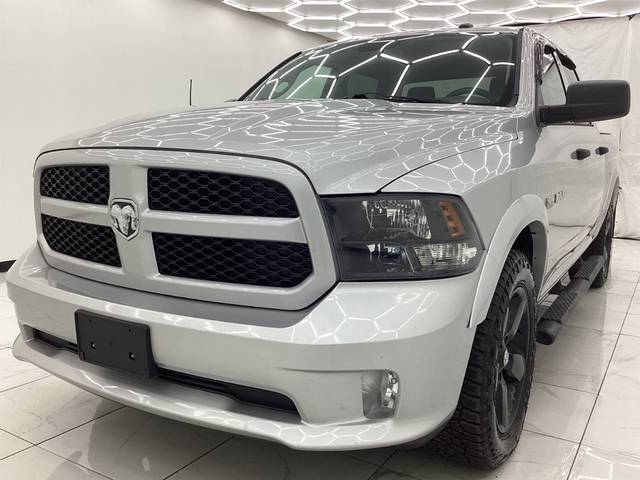 2015 Ram 1500 Express 4WD photo