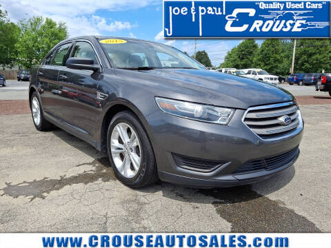 2015 Ford Taurus SE FWD photo