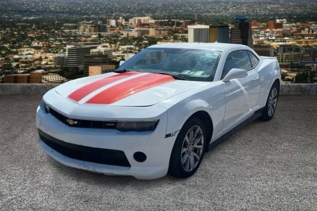 2015 Chevrolet Camaro LT RWD photo