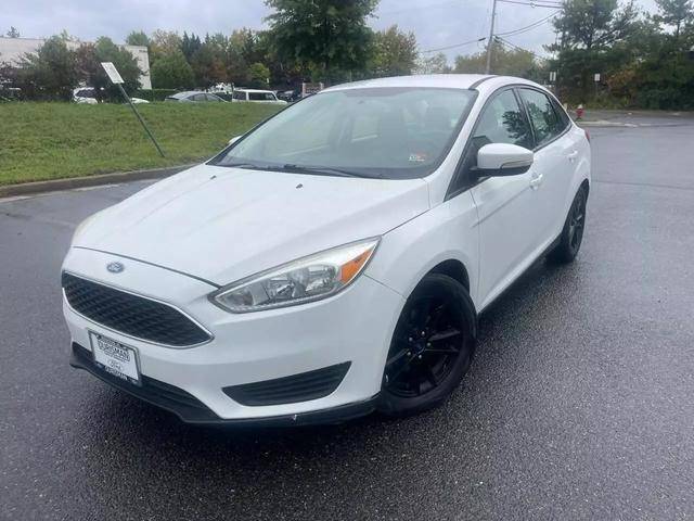 2015 Ford Focus SE FWD photo