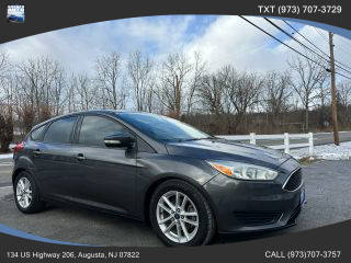 2015 Ford Focus SE FWD photo