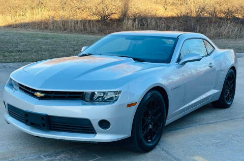 2015 Chevrolet Camaro LS RWD photo