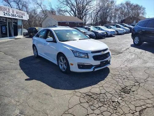 2016 Chevrolet Cruze LT FWD photo