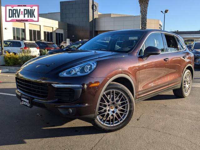 2016 Porsche Cayenne  AWD photo