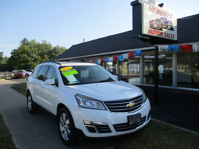 2016 Chevrolet Traverse LTZ AWD photo