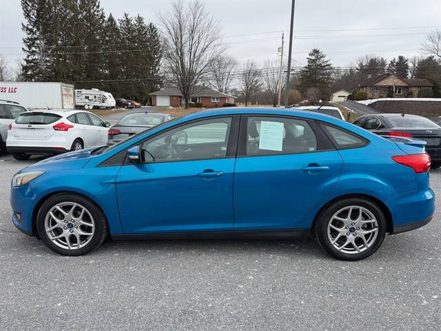 2015 Ford Focus SE FWD photo