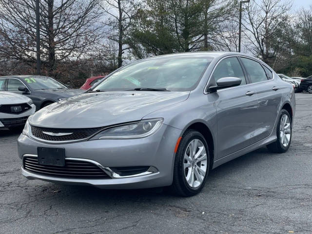 2015 Chrysler 200 Limited FWD photo