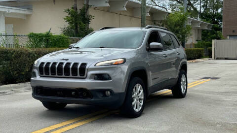 2016 Jeep Cherokee Altitude 4WD photo