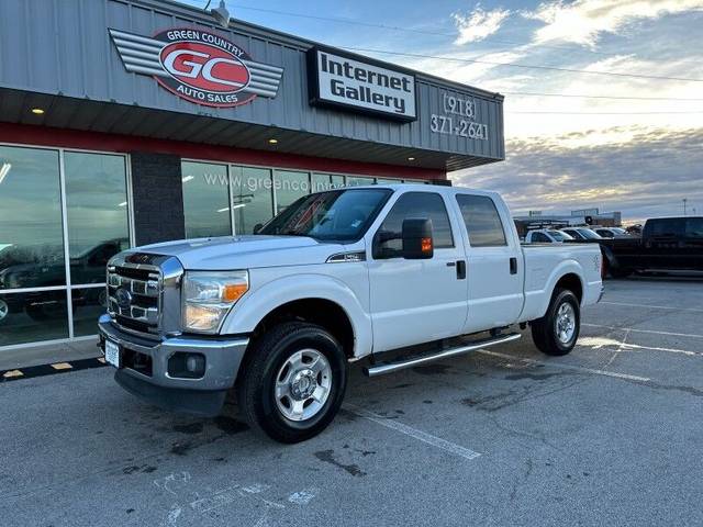 2016 Ford F-250 Super Duty XLT 4WD photo