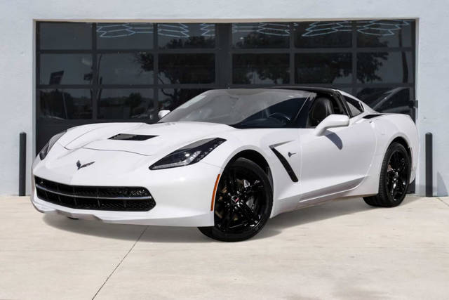 2016 Chevrolet Corvette 2LT RWD photo