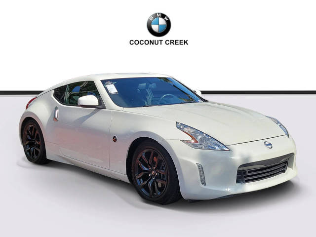 2016 Nissan 370Z Touring RWD photo