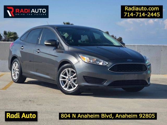 2015 Ford Focus SE FWD photo