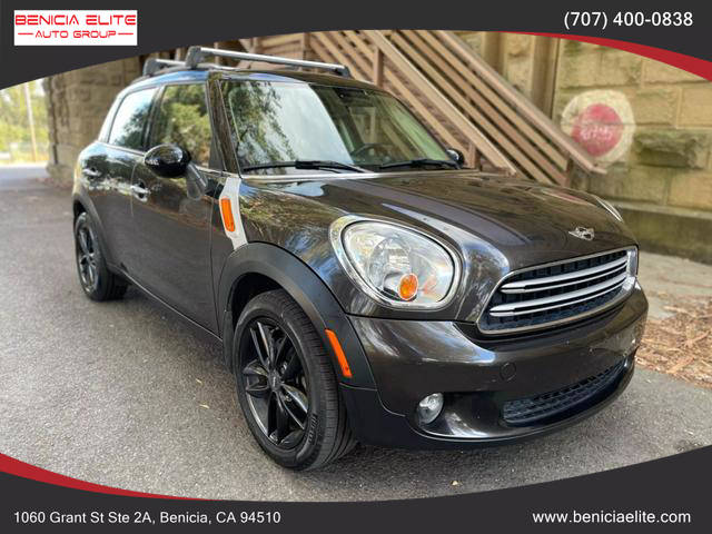 2015 MINI Countryman  FWD photo