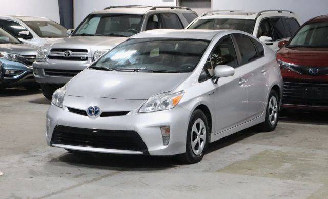 2015 Toyota Prius Three FWD photo