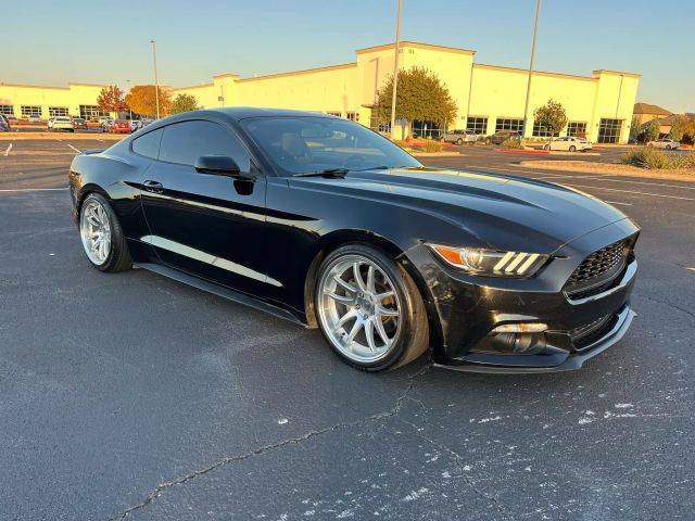 2016 Ford Mustang EcoBoost RWD photo