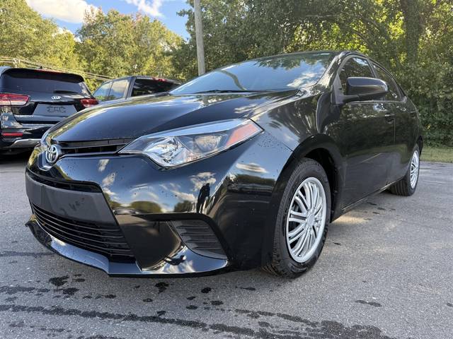 2015 Toyota Corolla LE FWD photo