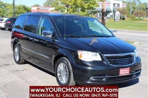 2015 Chrysler Town and Country Touring-L FWD photo