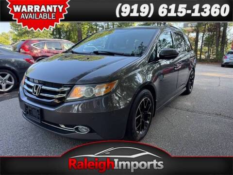 2015 Honda Odyssey Touring FWD photo