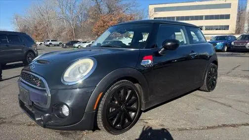 2015 MINI Hardtop 2 Door S FWD photo