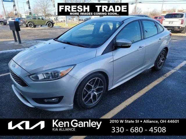 2015 Ford Focus SE FWD photo