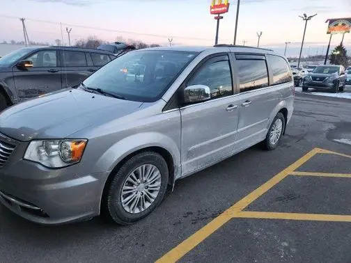 2016 Chrysler Town and Country Touring-L Anniversary Edition FWD photo