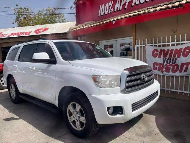 2015 Toyota Sequoia SR5 4WD photo