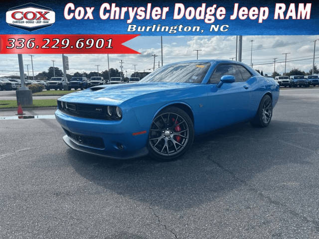 2015 Dodge Challenger SRT 392 RWD photo