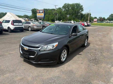 2016 Chevrolet Malibu LS FWD photo