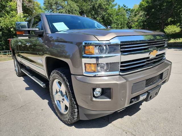 2015 Chevrolet Silverado 2500HD High Country 4WD photo