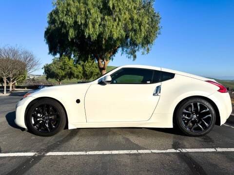 2016 Nissan 370Z  RWD photo