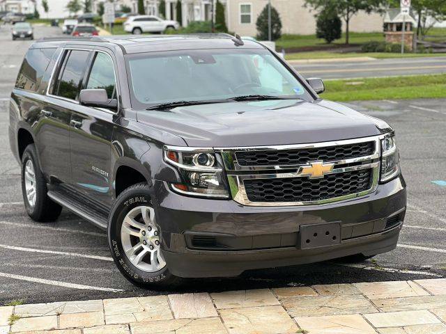 2015 Chevrolet Suburban LT 4WD photo