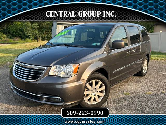 2015 Chrysler Town and Country Touring FWD photo