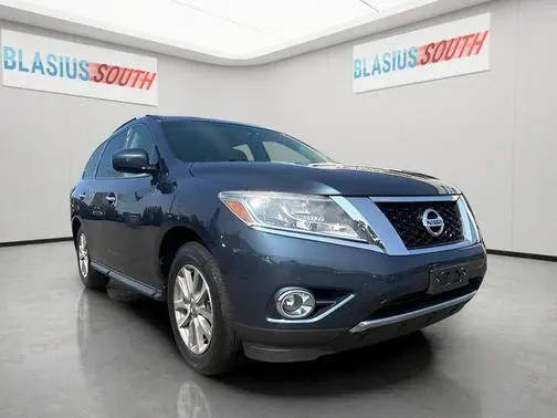 2015 Nissan Pathfinder SV 4WD photo