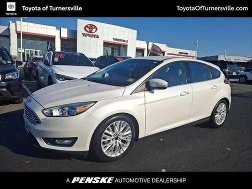 2015 Ford Focus Titanium FWD photo