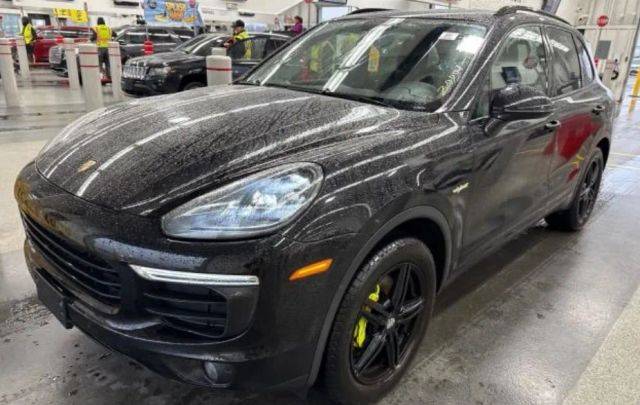 2016 Porsche Panamera S E-Hybrid RWD photo