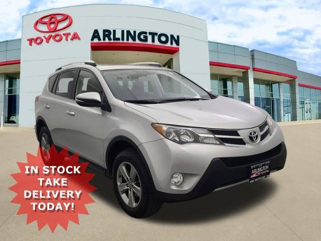 2015 Toyota RAV4 XLE AWD photo