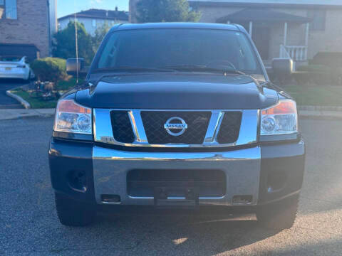 2015 Nissan Titan SV 4WD photo