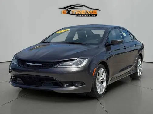 2015 Chrysler 200 S FWD photo