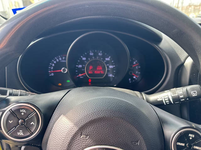 2015 Kia Soul Base FWD photo