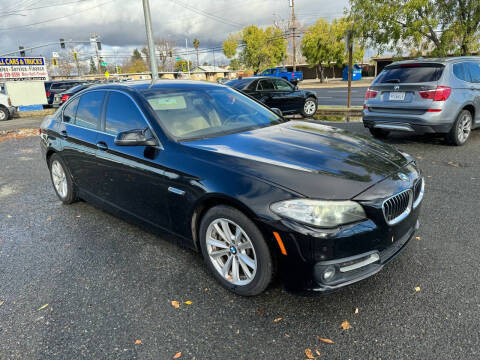 2015 BMW 5 Series 528i RWD photo