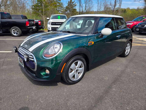 2015 MINI Hardtop 2 Door FWD photo