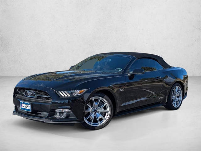 2015 Ford Mustang GT Premium RWD photo